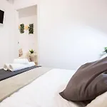 Apartment Paruta 65 - Teti